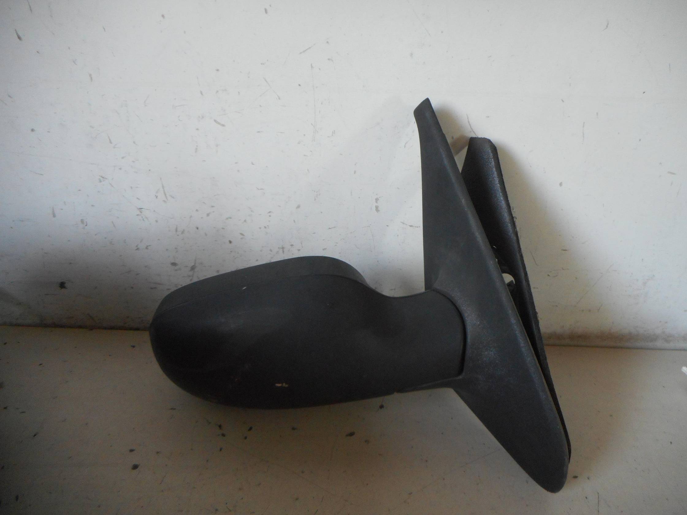 Retrovisore est. regolaz. elettr. dx.